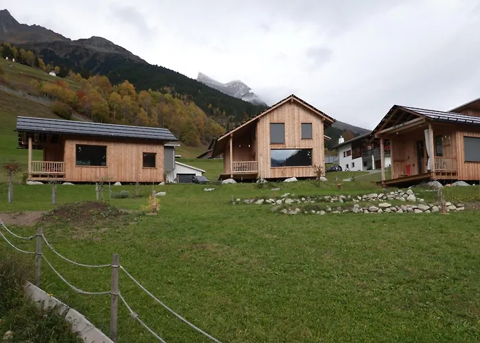 Ferienhaeuser Stiva Pintga