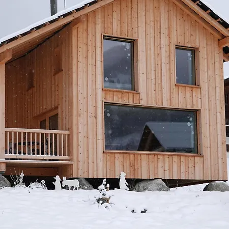 Ferienhaeuser Stiva Pintga *